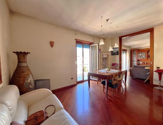 4-room flat in {3}, Appartamento Via Michelangelo Buonarroti 28 - Photo 1