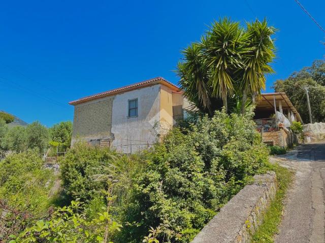 Mansion in Via Monticchio, Terracina - Photo 1