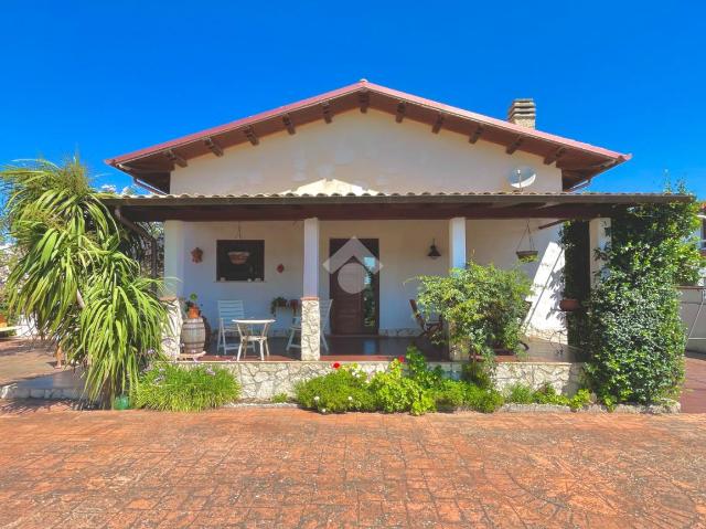 Mansion in Villaggio Mediterraneo, Terracina - Photo 1