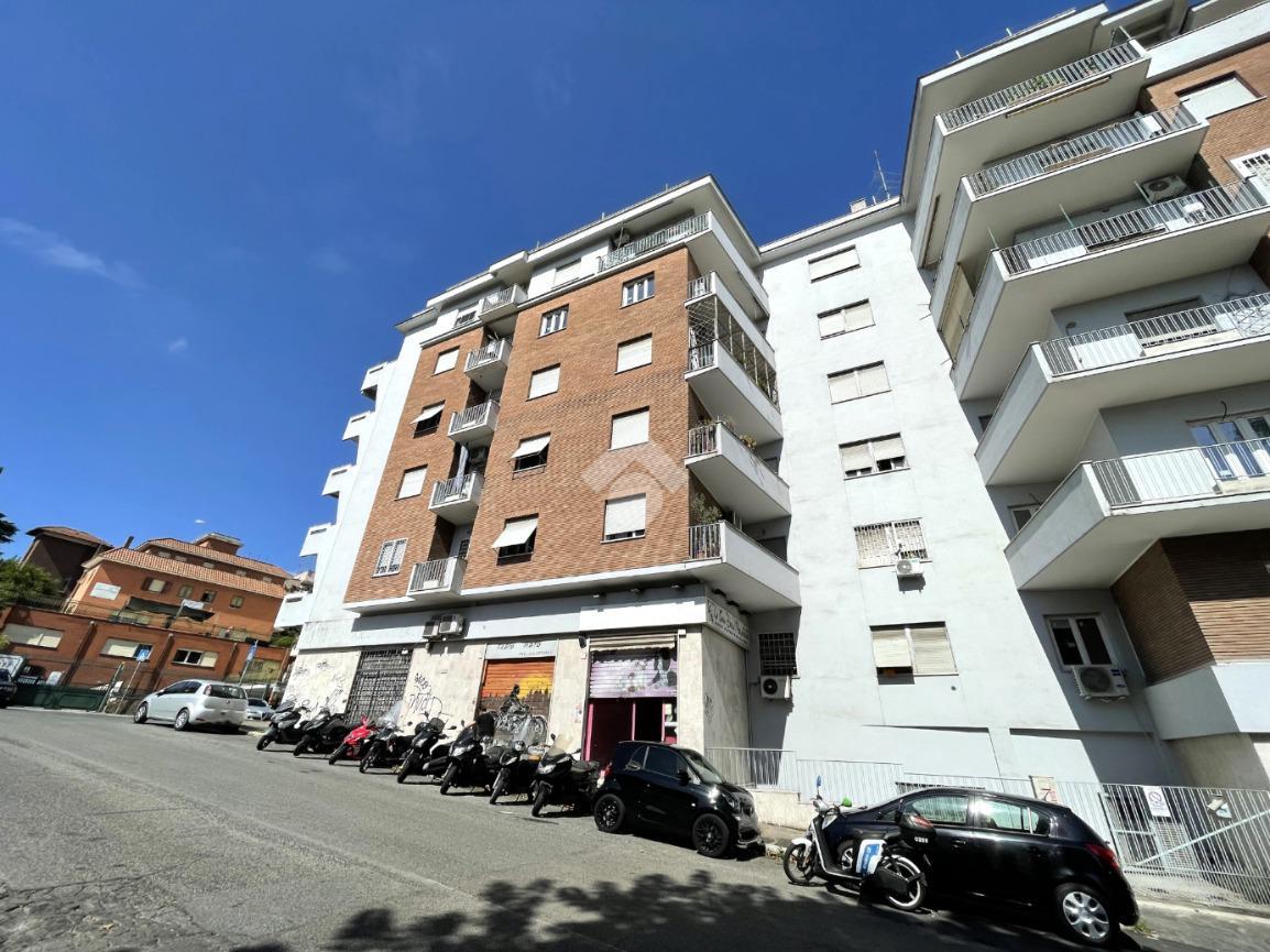 Negozio in Via Montecassino 27, Roma, {3} - Foto 2
