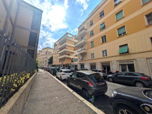 Geschäft in Via Monte delle Gioie 51, Roma - Foto 1