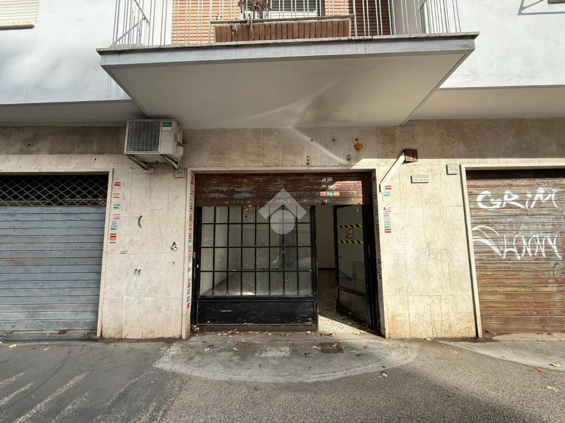 Negozio in Via Monte Senario 54, Roma, {3} - Foto 1