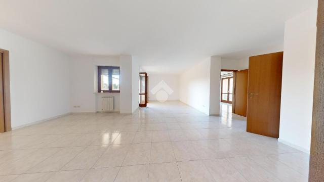 4-room flat in Via Saliscendi 1, Martina Franca - Photo 1