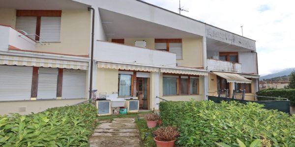 Terraced house, Rufina - Photo 1