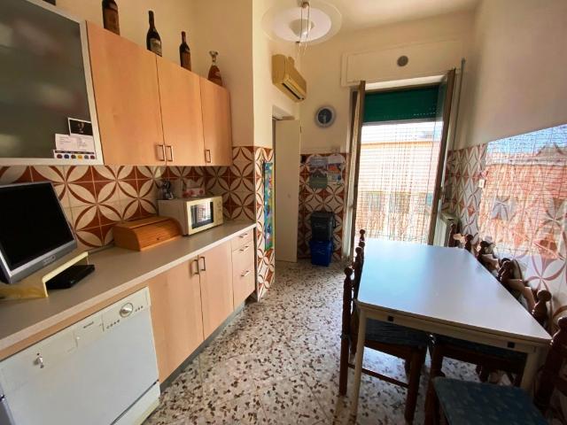 Dreizimmerwohnung in Via Vittorio Veneto 32, Turi - Foto 1