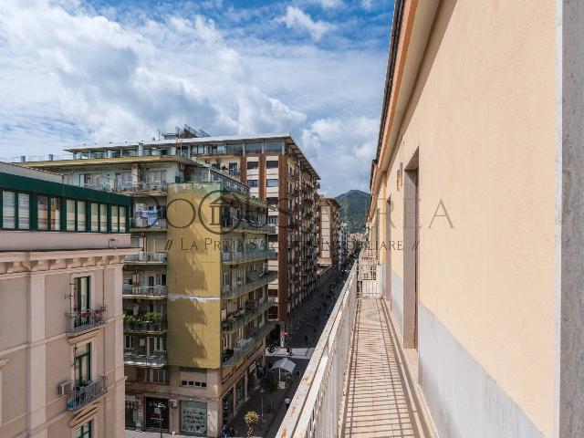 Wohnung in Corso Vittorio Emanuele 14, Salerno - Foto 1