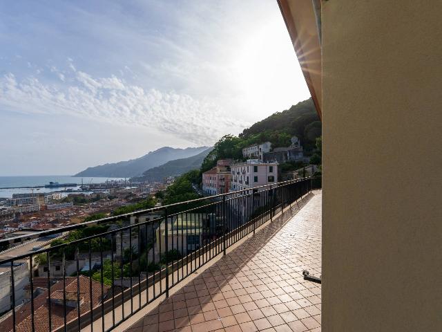 Apartament in Via Camillo Sorgente 31, Salerno - Photo 1