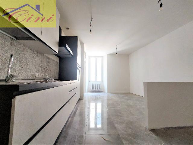 3-room flat in Via Cavour, Lecco - Photo 1