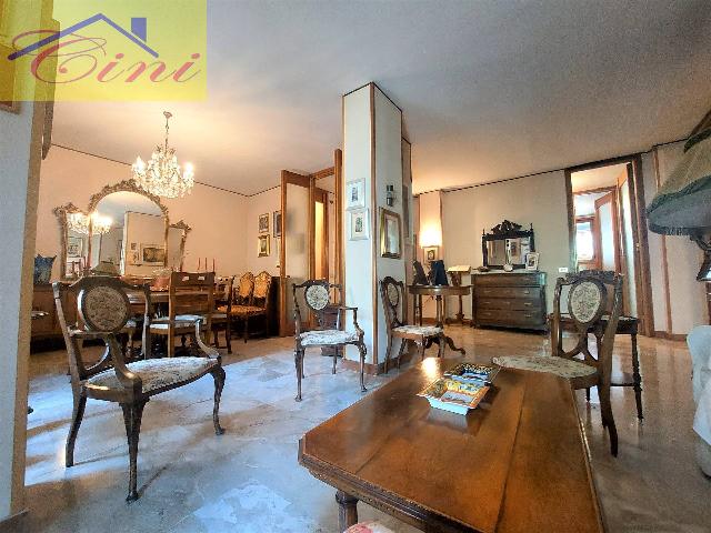 Apartament in Via Belvedere 35, Lecco - Photo 1