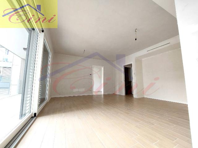 3-room flat in Piazza Giosue' Carducci, Lecco - Photo 1