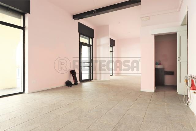 Palazzina commerciale in Corso Fogazzaro, Vicenza - Foto 1