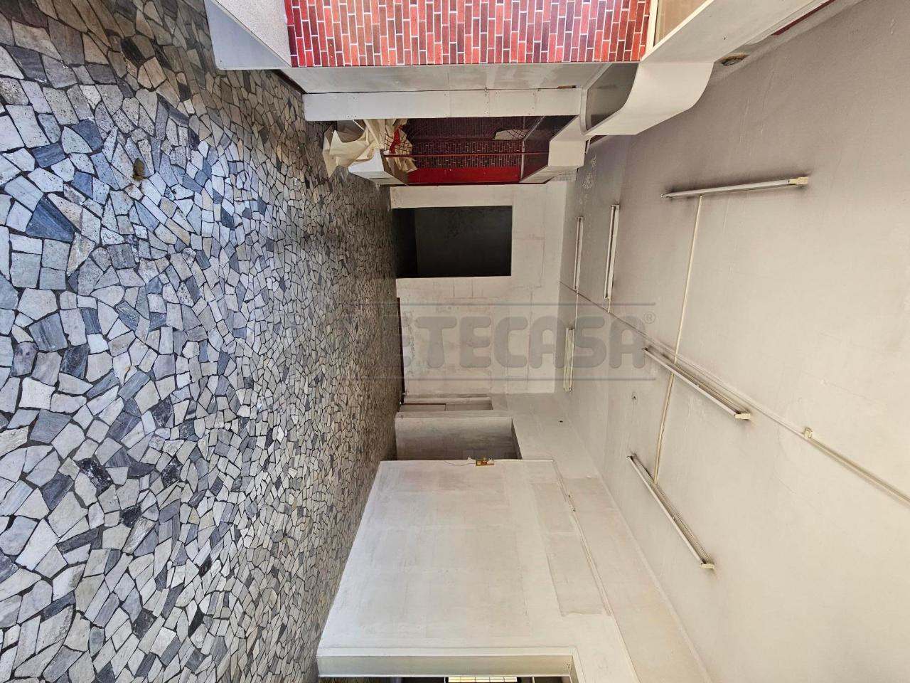 Palazzina commerciale in Via G. Vaccari 94, Vicenza, {3} - Foto 2