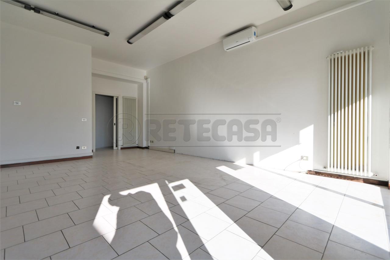 Palazzina commerciale in , Vicenza, {3} - Foto 2
