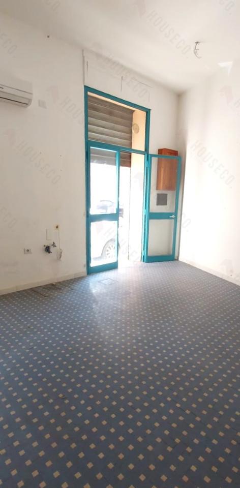 Negozio in Via Regina Elena 46a, Quartu Sant'Elena, {3} - Foto 2