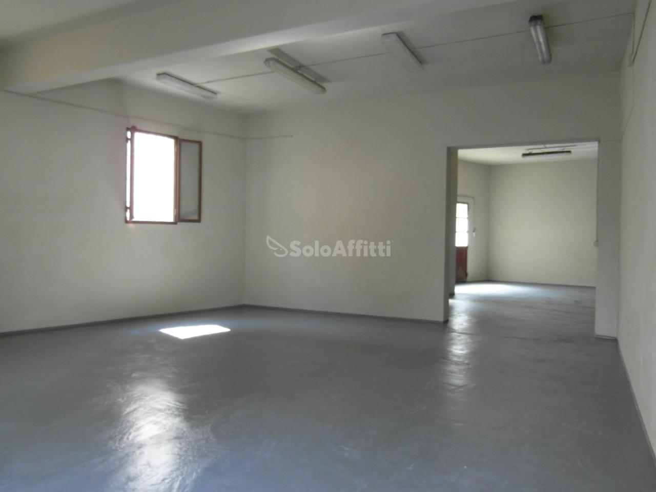 Negozio in , Santa Croce Sull'Arno, {3} - Foto 1