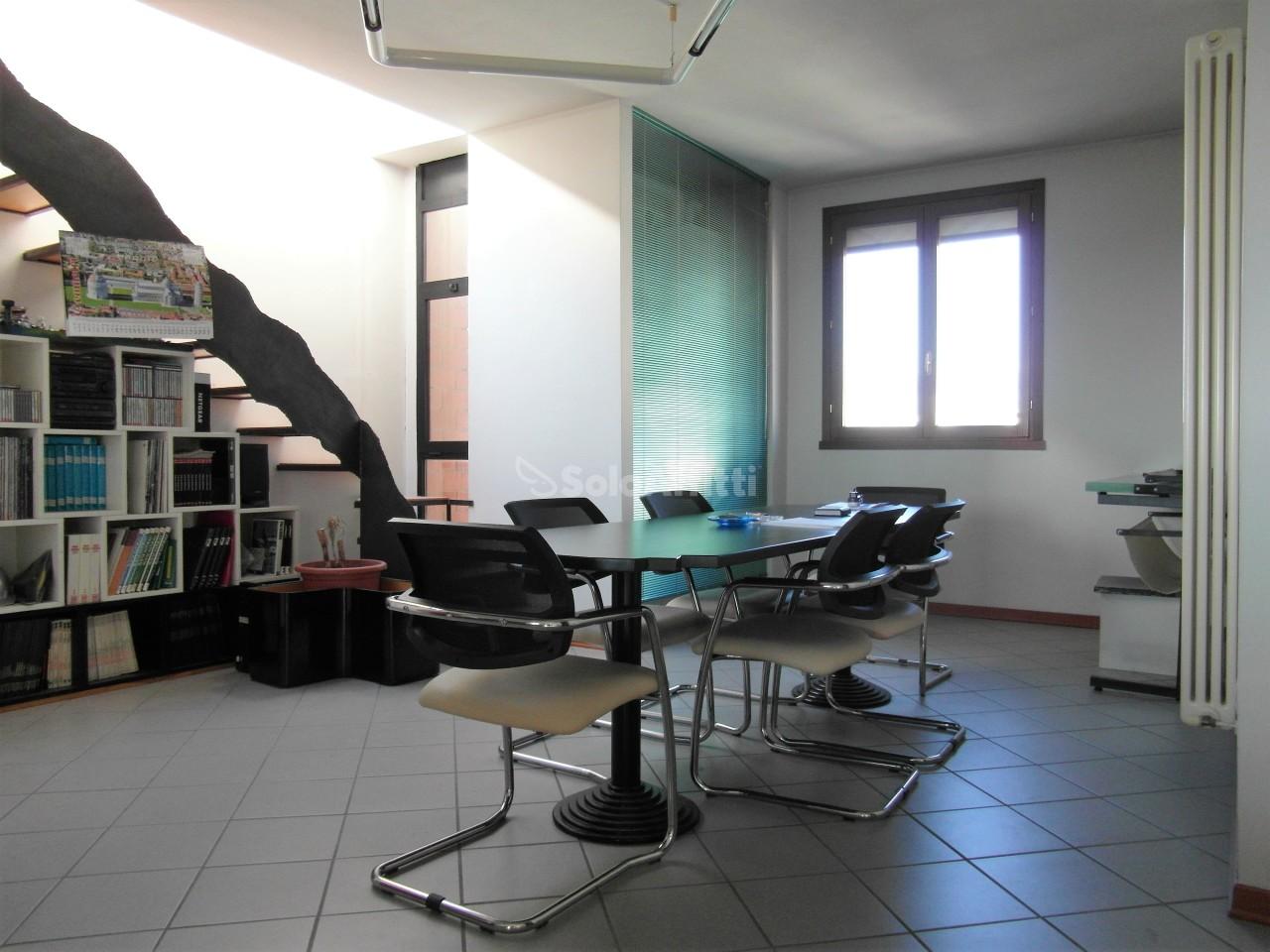 Ufficio in affitto a Santa Croce Sull'Arno