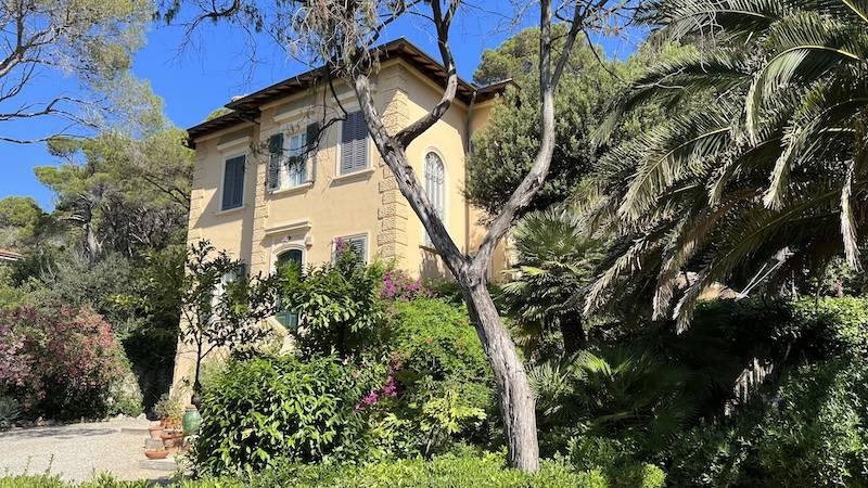 Villa in vendita a Livorno