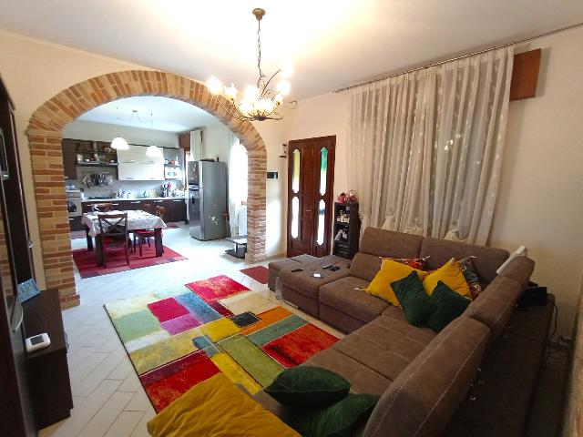 Casa indipendente in {3}, Cavarzere   Via dei Martiri 59 - Foto 1