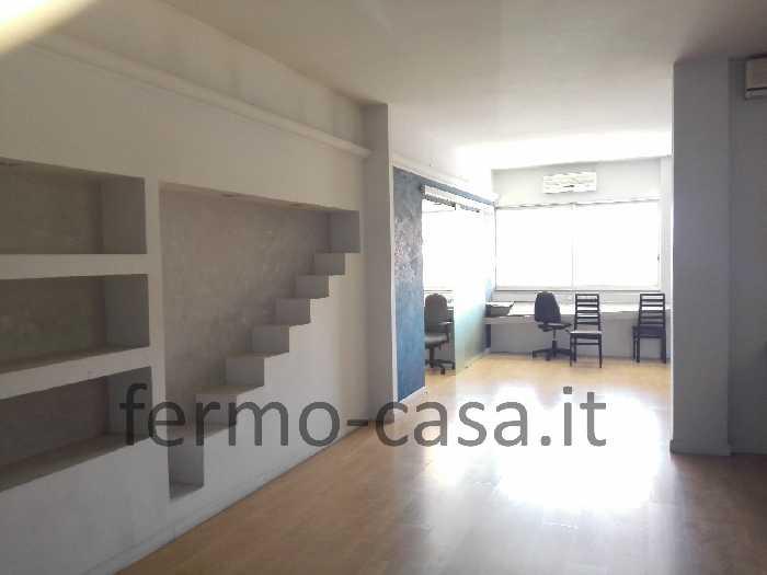 Ufficio in Via Trieste, Porto Sant'Elpidio, {3} - Foto 1