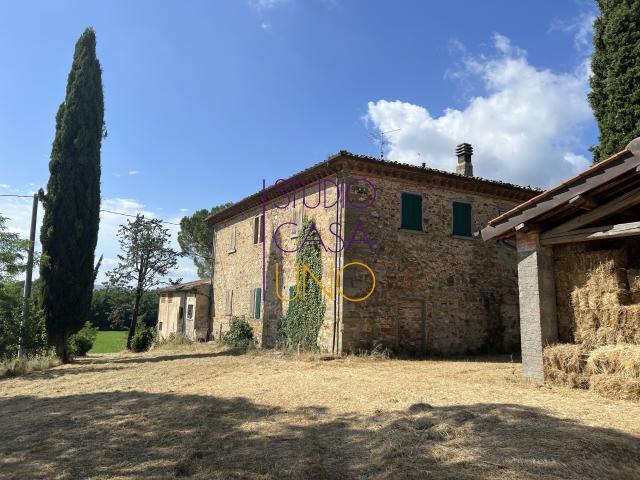 Mansion in Via della Robbia, Bucine - Photo 1