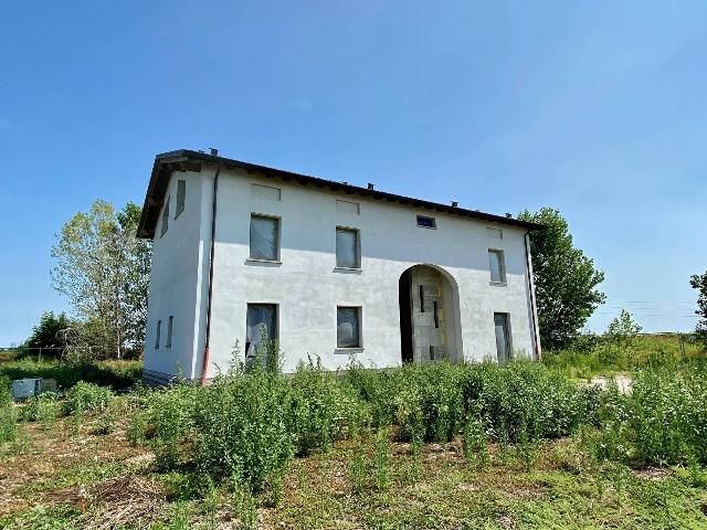 Mansion in Via Don Pasquino Borghi, Correggio - Photo 1