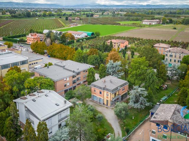 Mansion in Via Enrico Zaccaria 84, Modena - Photo 1