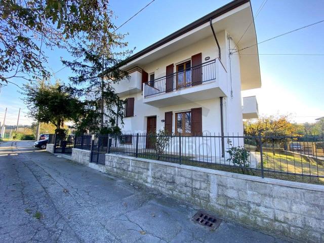 Villa in Via Manduchi 110, Santarcangelo di Romagna - Foto 1