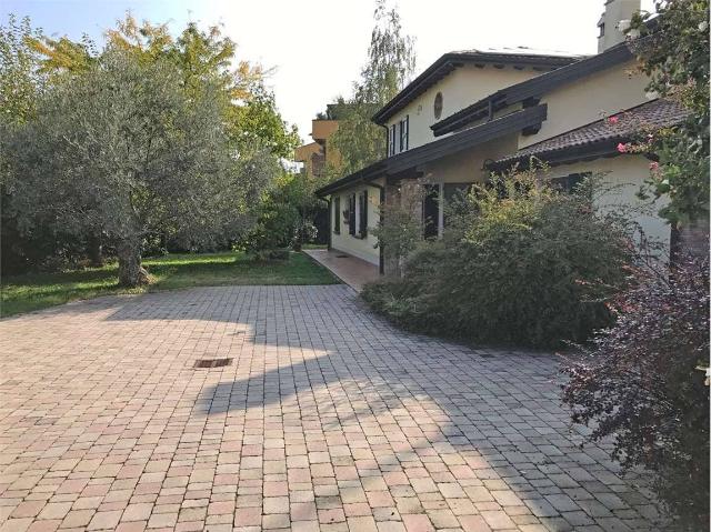 Villa in Via Jacopo da Porto Sud, Modena - Foto 1