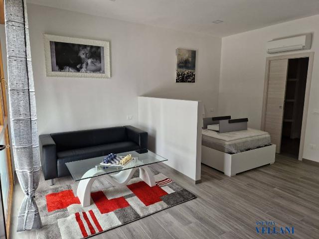 One-room flat in {3}, - Photo 1