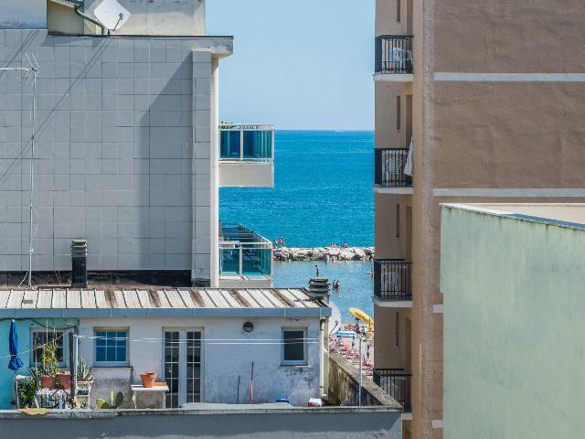 2-room flat in Via Cesare Battisti, Gabicce Mare - Photo 1