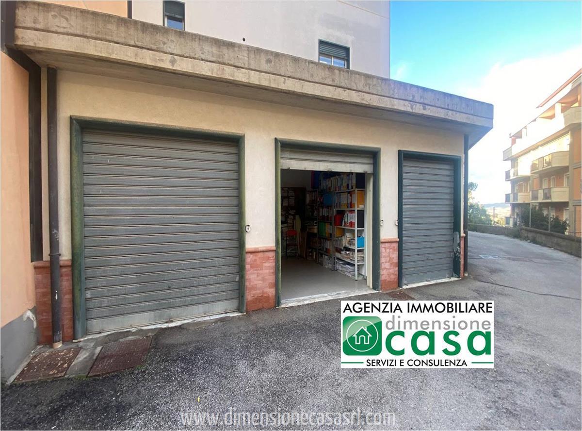 Garage in vendita a San Cataldo