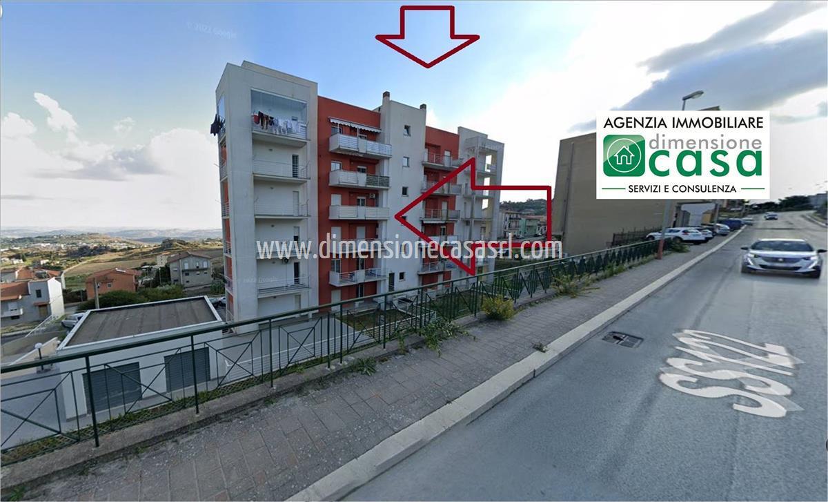 Esercizio commerciale in Via Emanuela Setti Carraro 12, San Cataldo, {3} - Foto 2