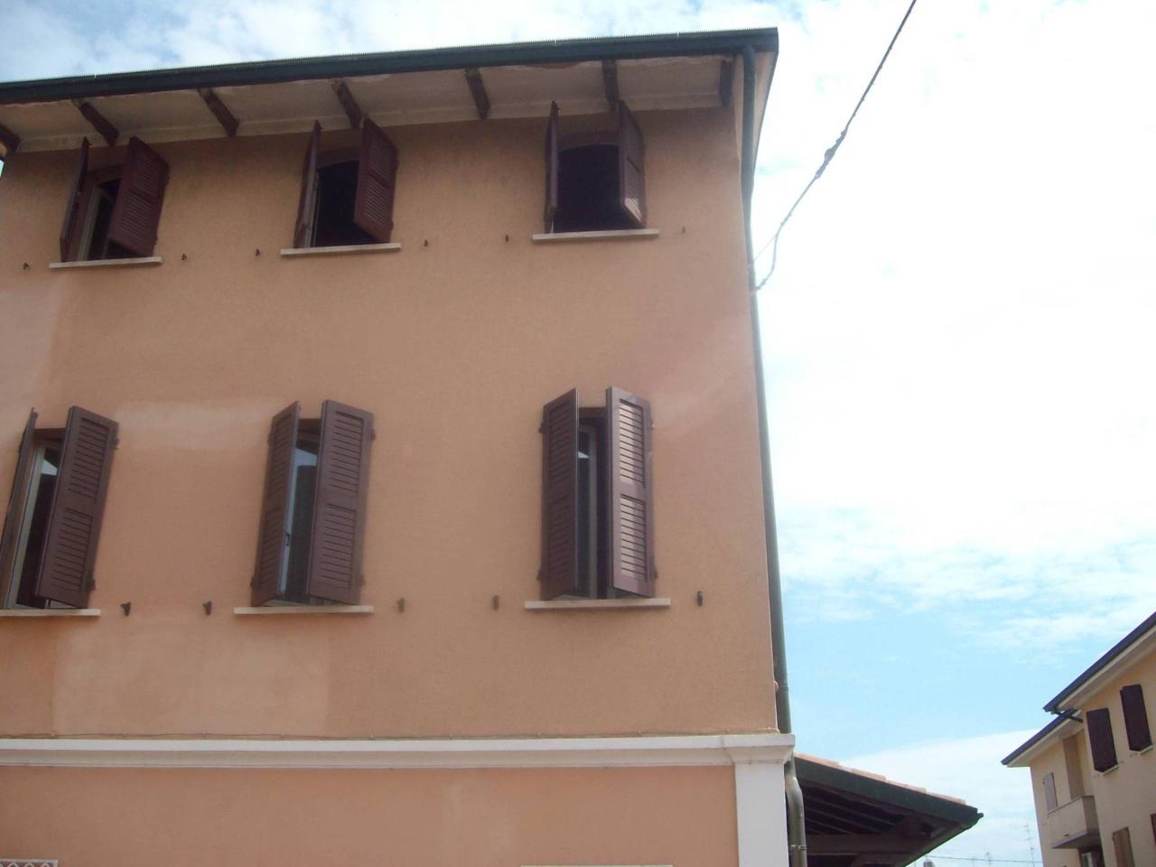 Villa in vendita a Reggiolo