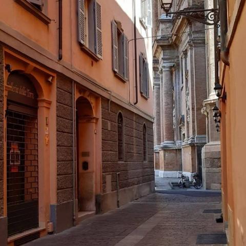 Negozio in {3}, Piazza San Prospero - Foto 1