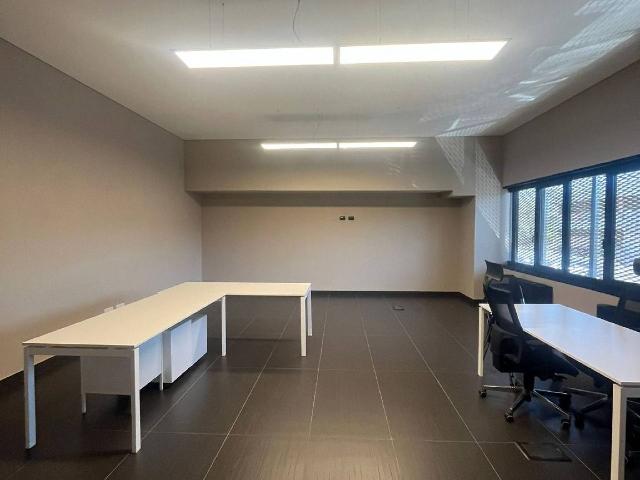 Shared office in {3}, Via Monti - Photo 1