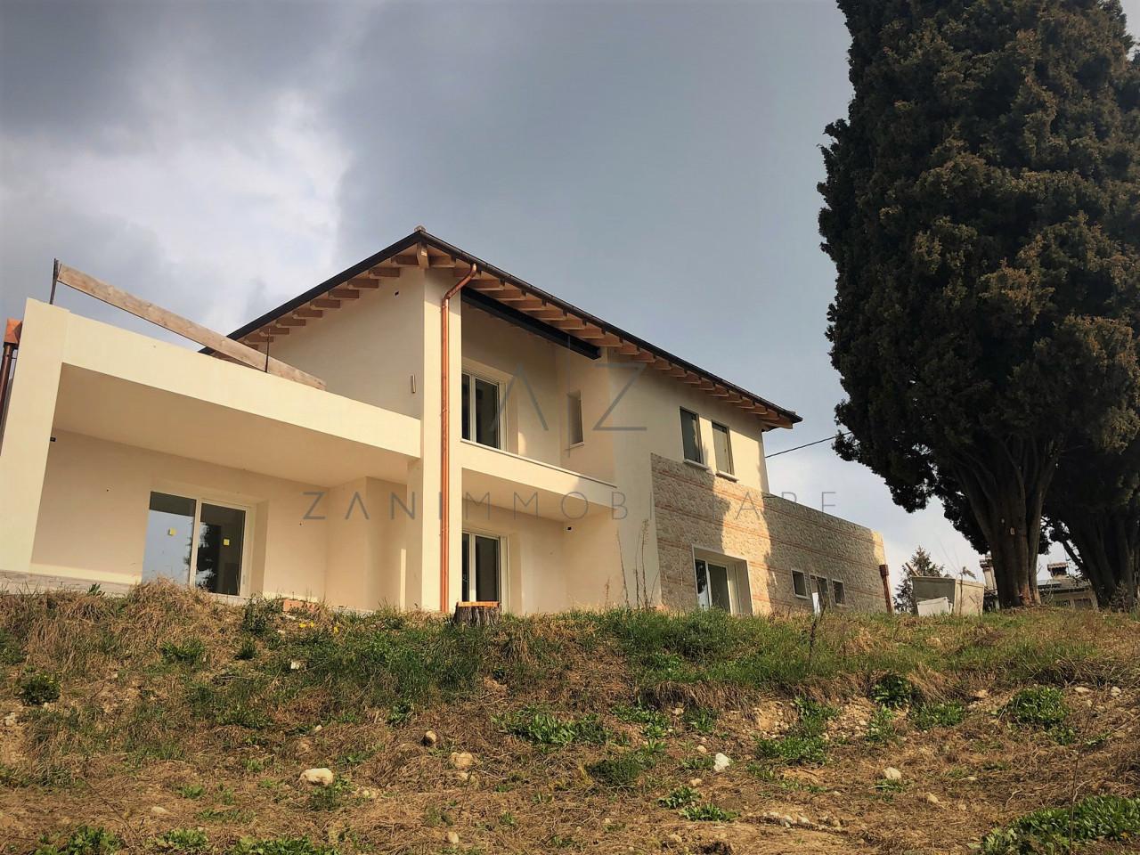 Villa in vendita a Castelcucco