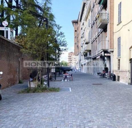 Negozio in Borgo Gian Domenico Romagnosi, Parma, {3} - Foto 1