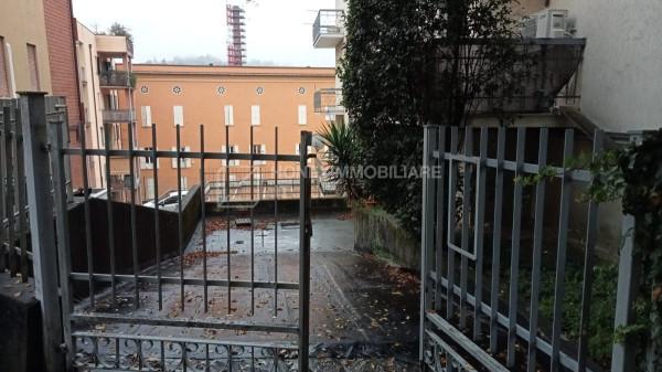 Negozio in Via Pietro Mascagni 2, Salsomaggiore Terme, {3} - Foto 2