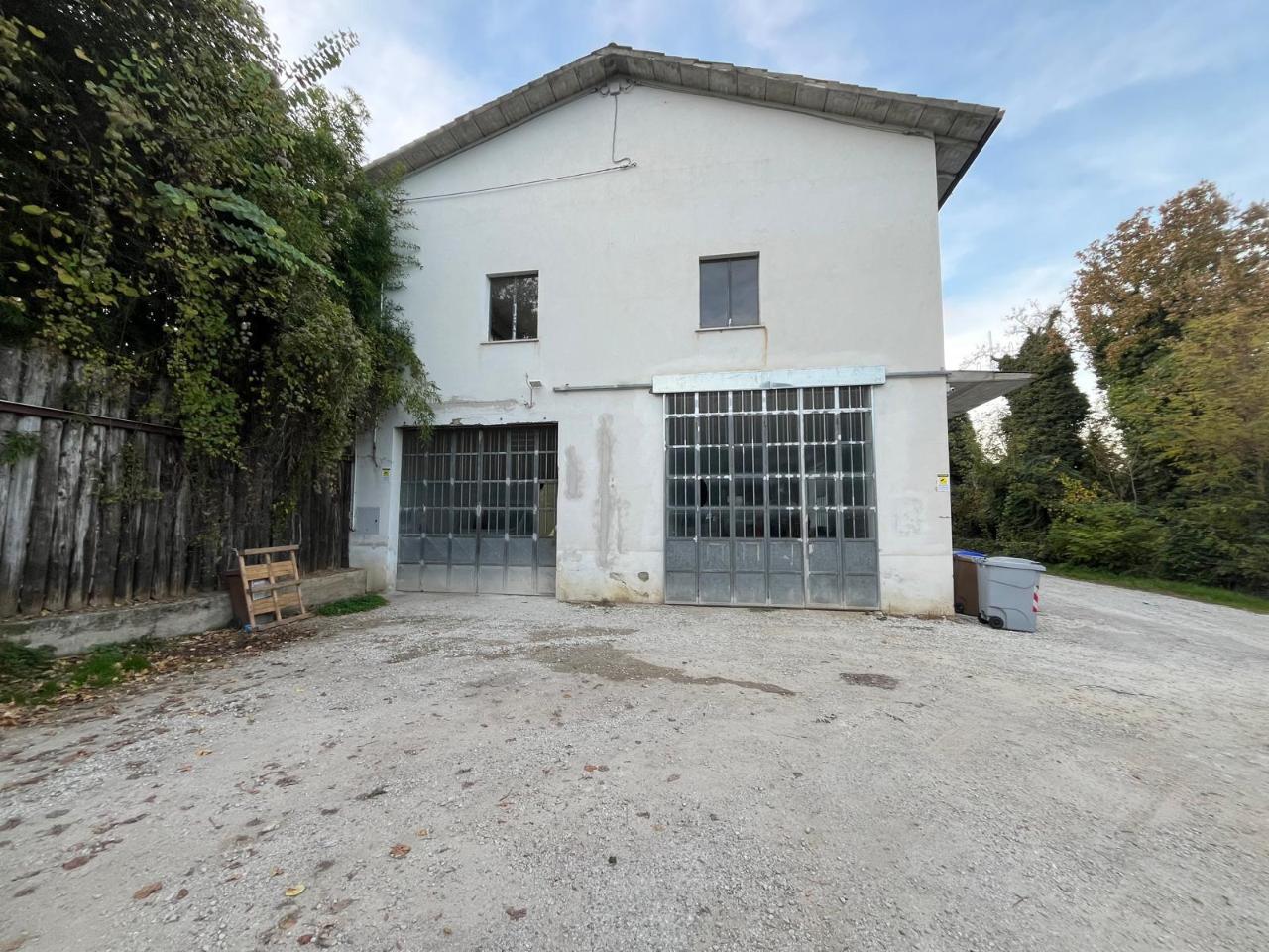 Capannone in Viale Lungo Fiume 8, Novafeltria, {3} - Foto 2
