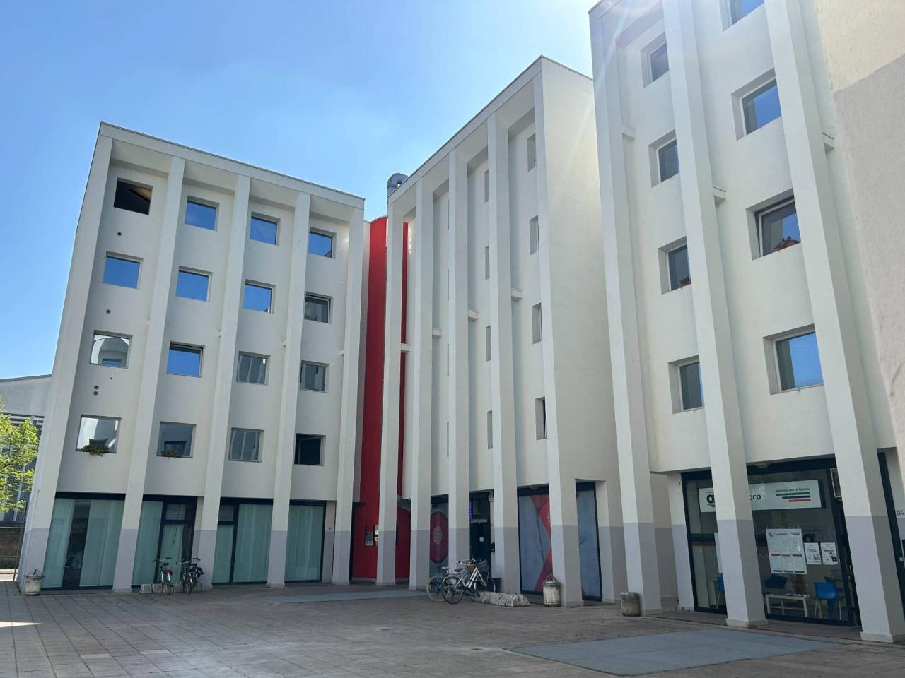 Ufficio condiviso in vendita a Parma