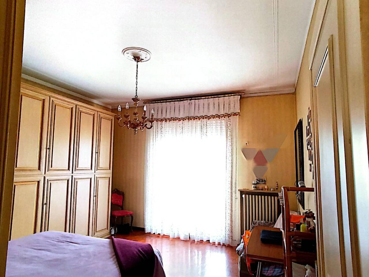 Stanza in casa indipendente in affitto a Parma