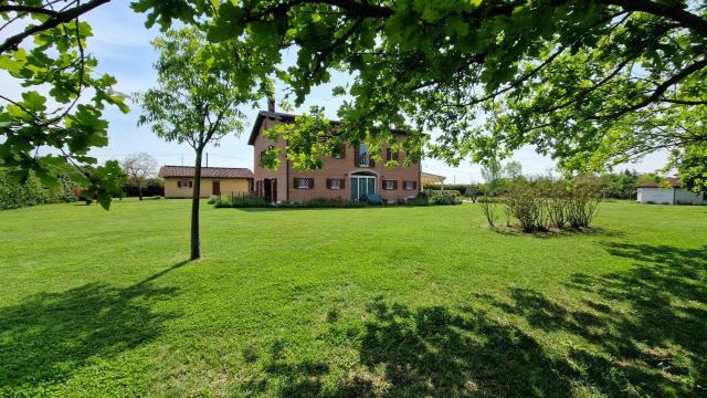 Villa in Via Burzacca, Carpi - Foto 1