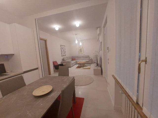 Vierzimmerwohnung in Via Faustino Tanara, Parma - Foto 1