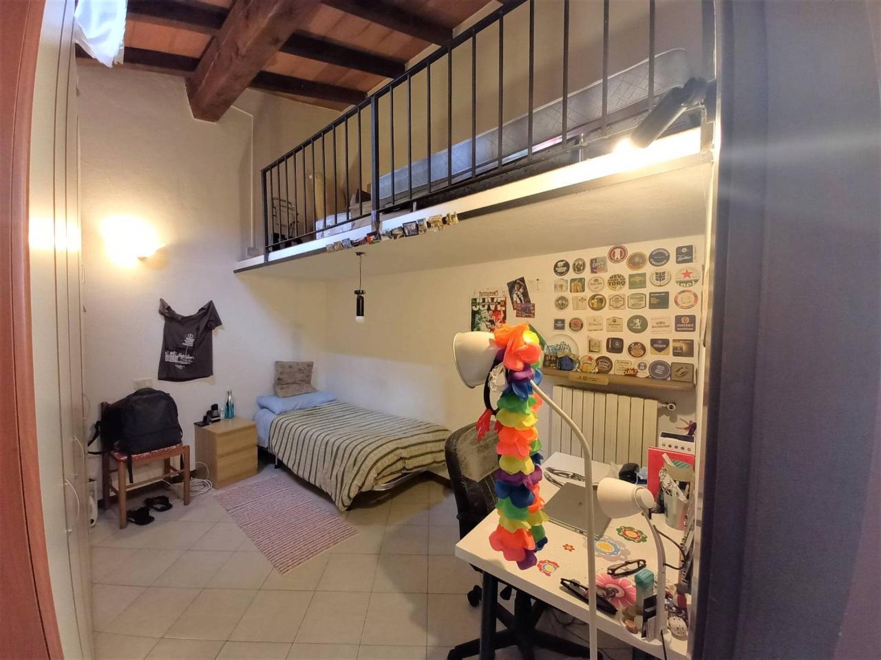 Stanza/Camera in affitto a Parma