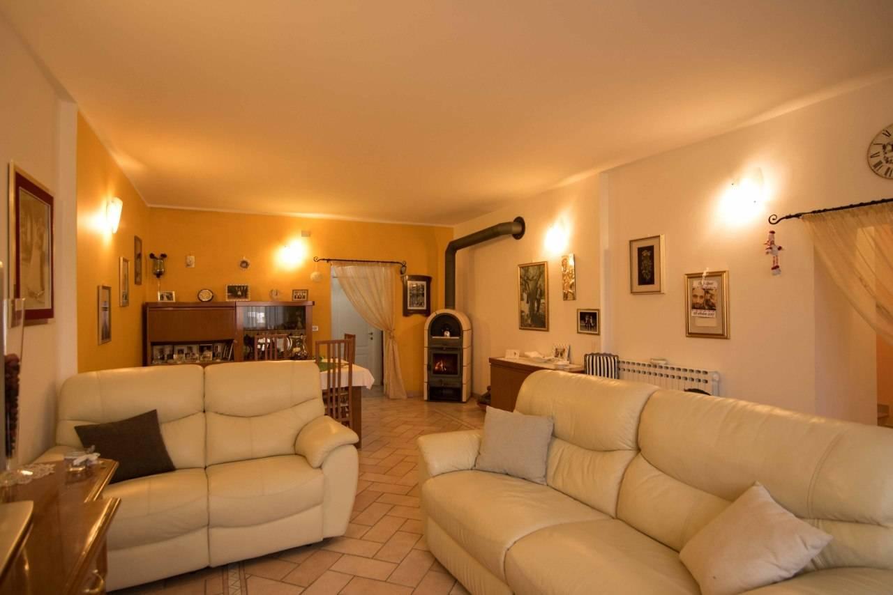 Villa a schiera in vendita a Montefiore Conca