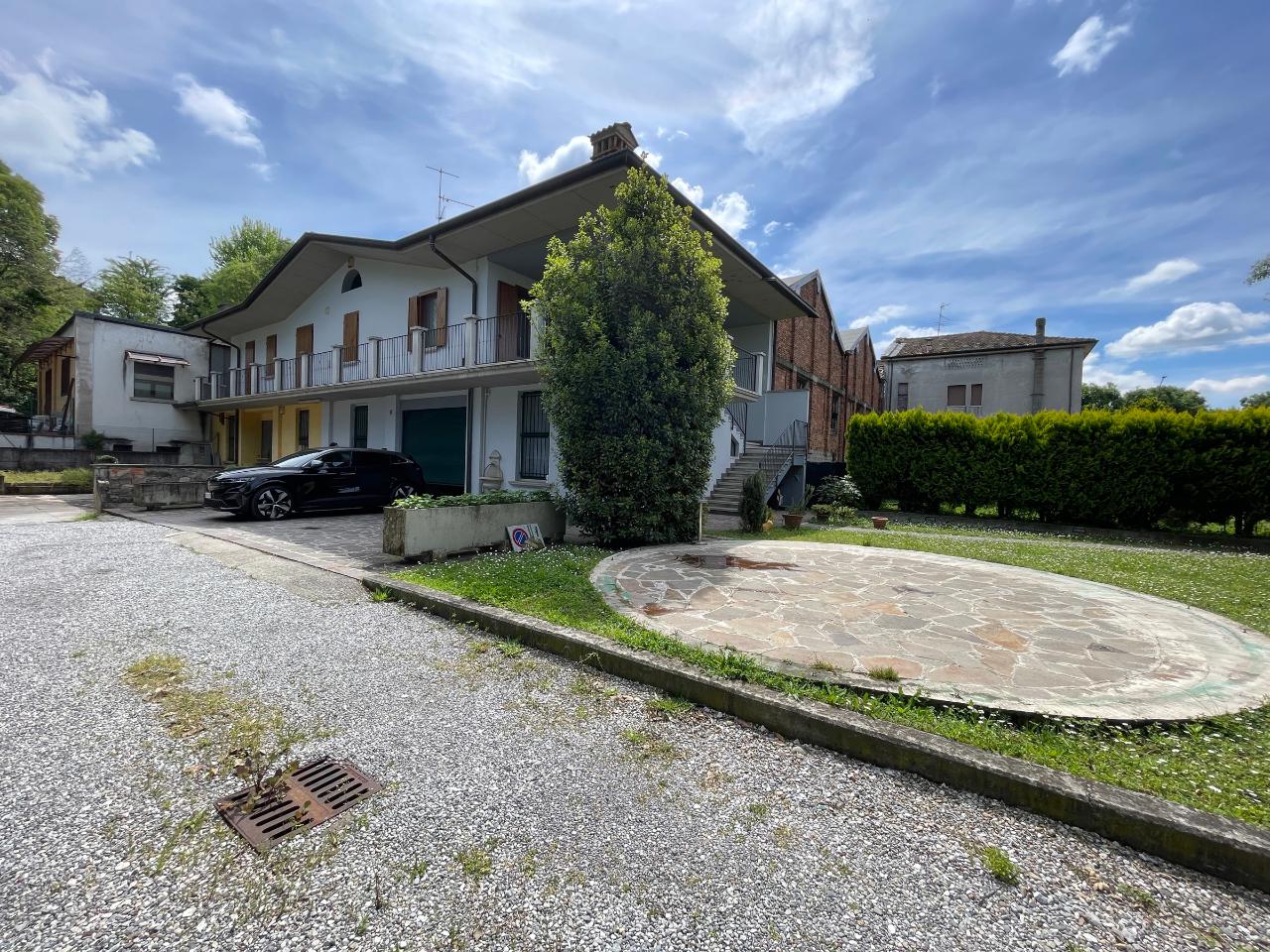 Villa in vendita a Pontoglio