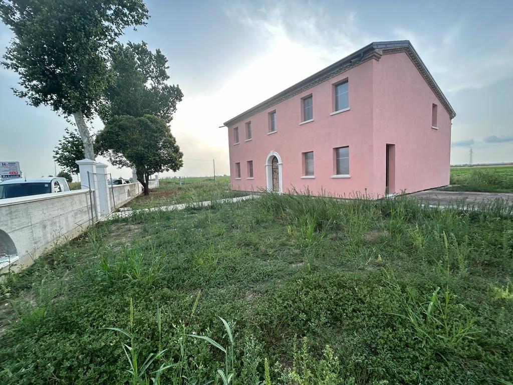 Villa in vendita a Ferrara