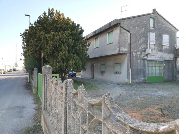 Capannone in Via del Lavoro, Copparo, {3} - Foto 2