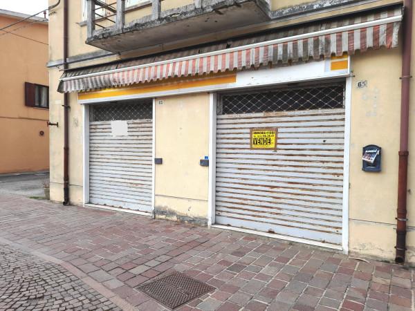 Negozio in Via 20 Settemb, Copparo, {3} - Foto 1