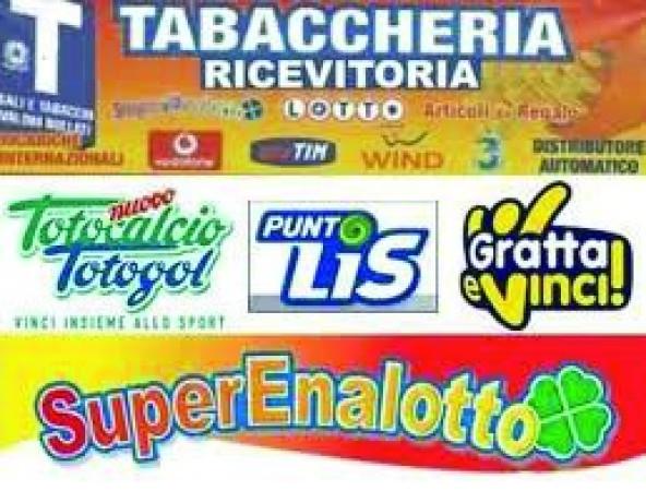 Tabaccheria in , Cento, {3} - Foto 1